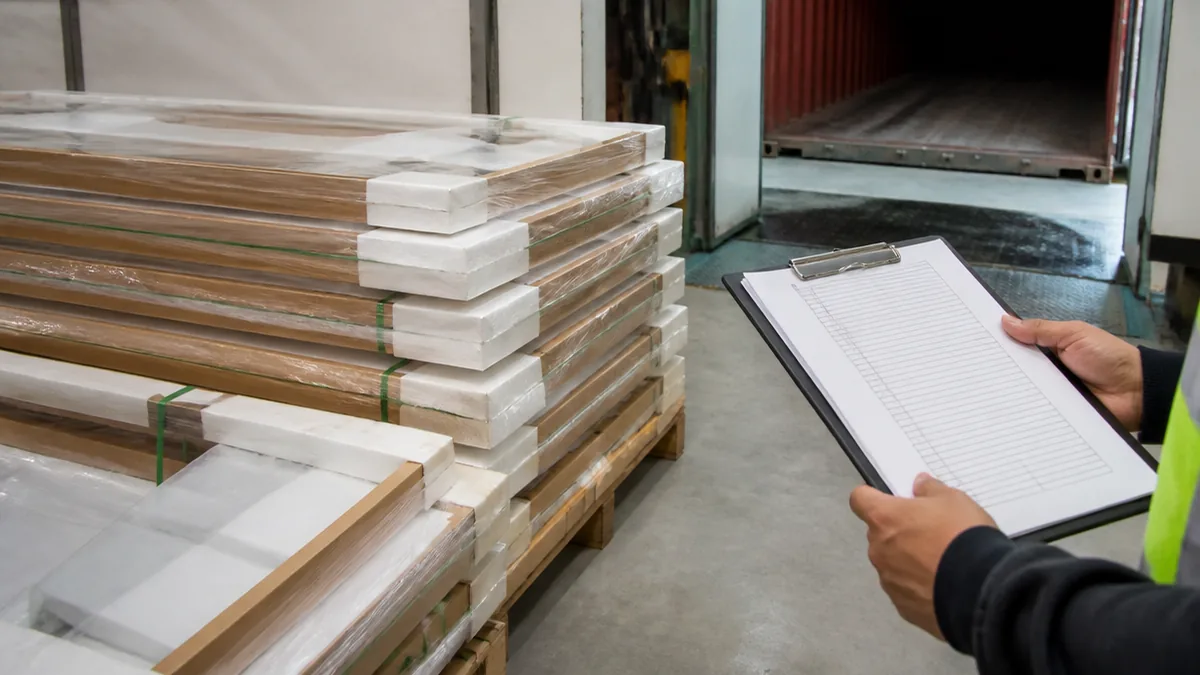 Export packing inspection for Mexico hotel door package